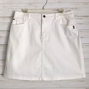 CROFT & BARROW white skort
